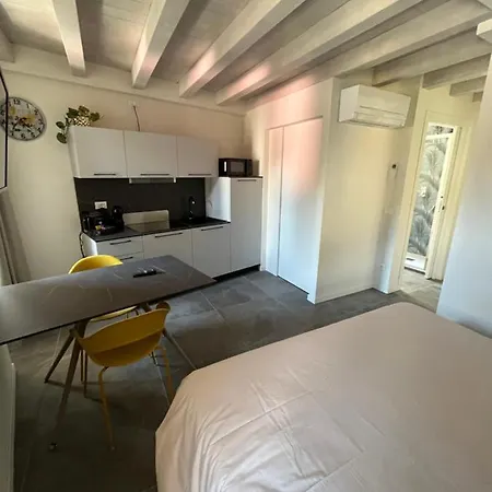 La Casa Incartata
